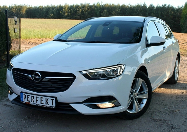 Opel Insignia cena 49999 przebieg: 217000, rok produkcji 2017 z Radków małe 407